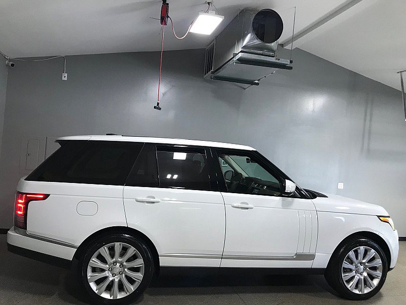 Used 2014 Land Rover Range Rover Supercharged AWD/4WD image 2