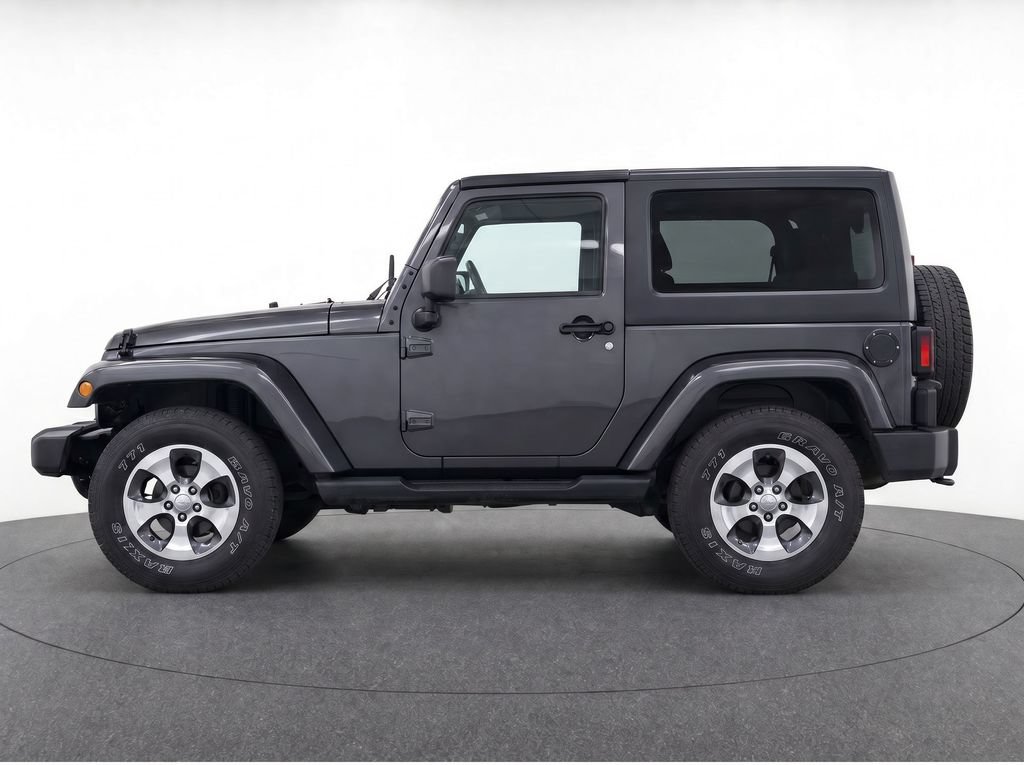 Used 2018 Jeep Wrangler Sahara w/ Connectivity Group AWD/4WD image 6