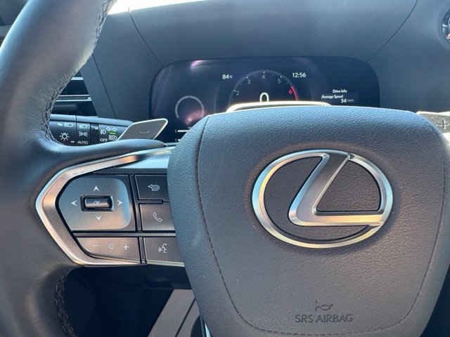 Used 2025 Lexus GX 550 w/ Accessory Package (2T) AWD/4WD image 30