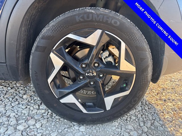 Used 2024 Kia Seltos EX image 8
