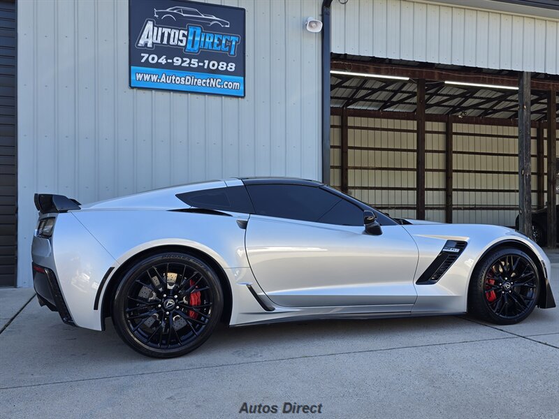 Used 2016 Chevrolet Corvette Z06 w/ Z07 Performance Package RWD image 21