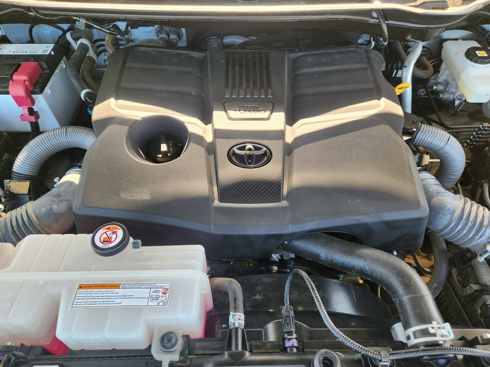Used 2023 Toyota Tundra Limited AWD/4WD image 34