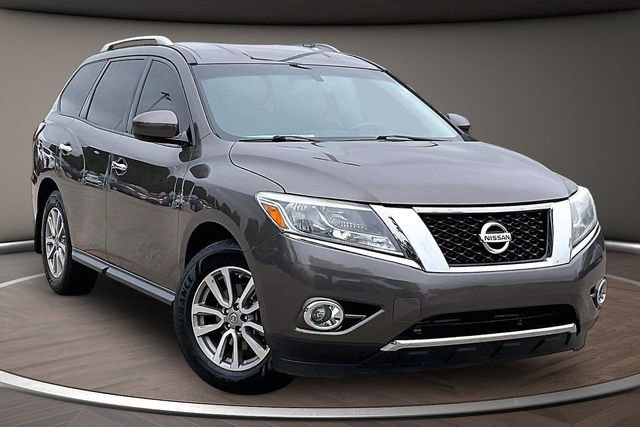 Used 2015 Nissan Pathfinder SV FWD image 10