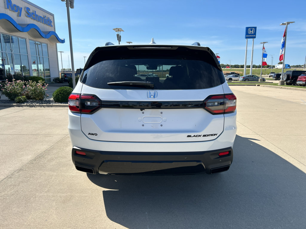 New 2026 Honda Pilot Black Edition image 6