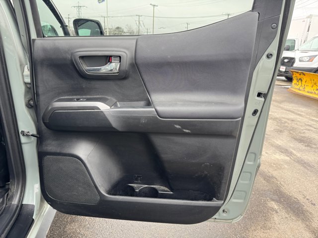 Certified 2022 Toyota Tacoma TRD Off-Road w/ Technology Package image 29