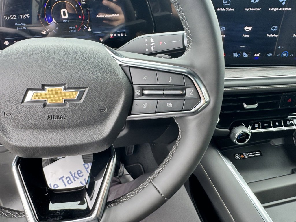 New 2025 Chevrolet Suburban Premier image 25