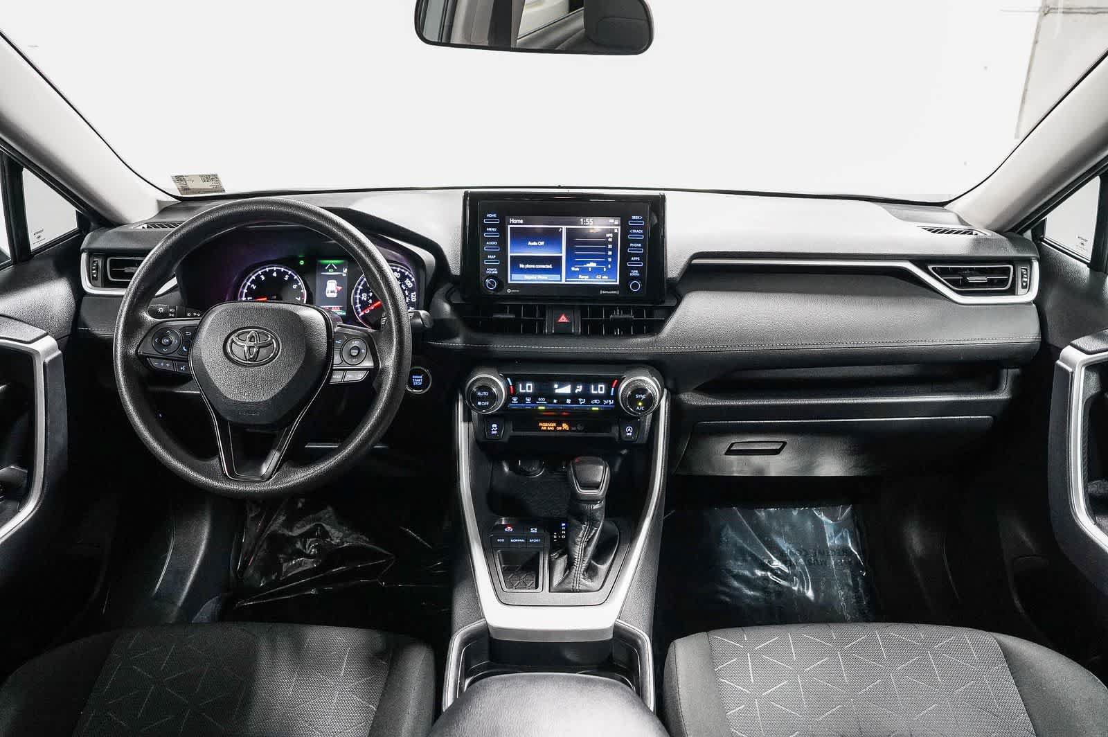 Certified 2021 Toyota RAV4 XLE FWD image 13