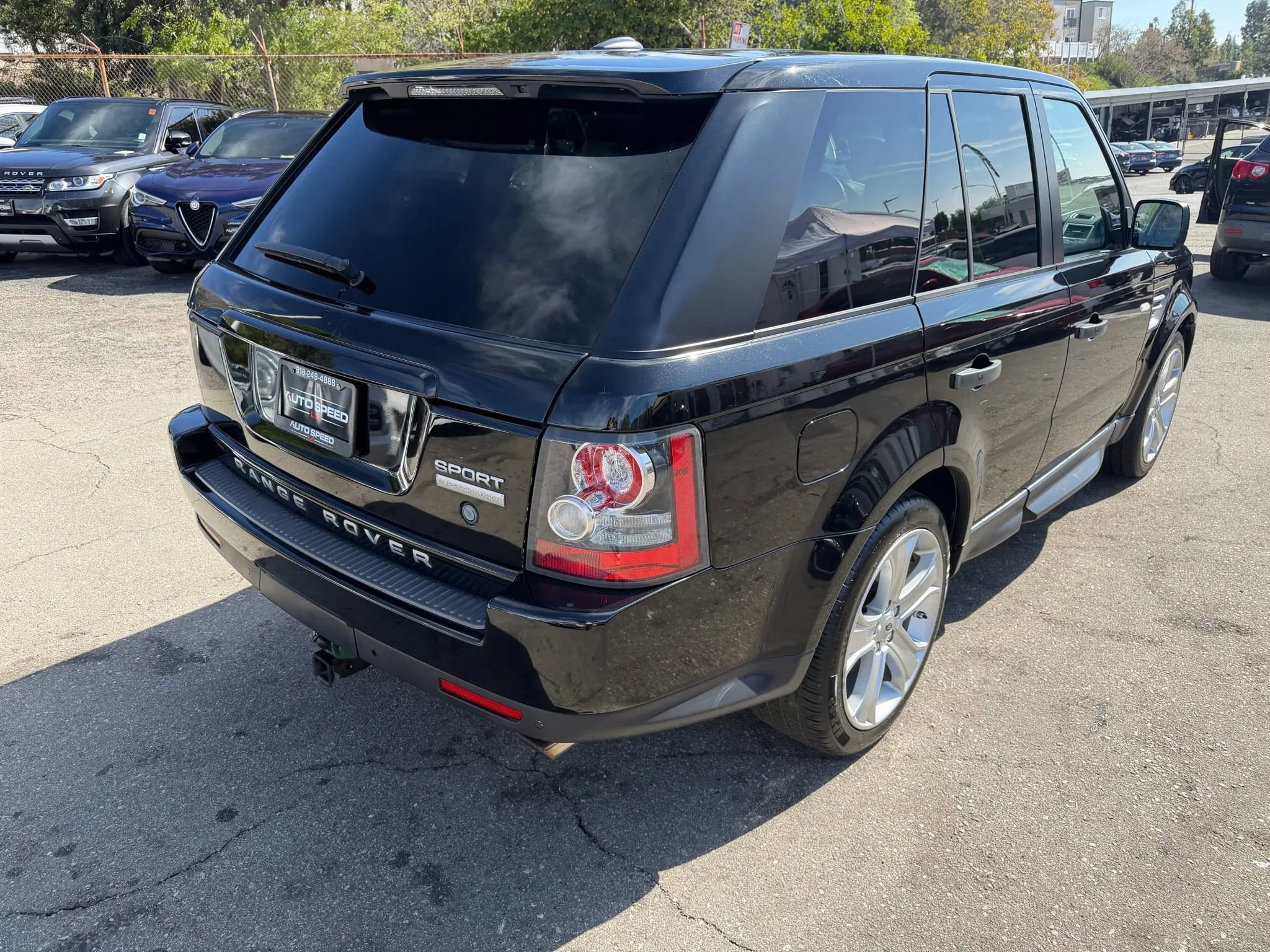 Used 2011 Land Rover Range Rover Sport Supercharged AWD/4WD image 5