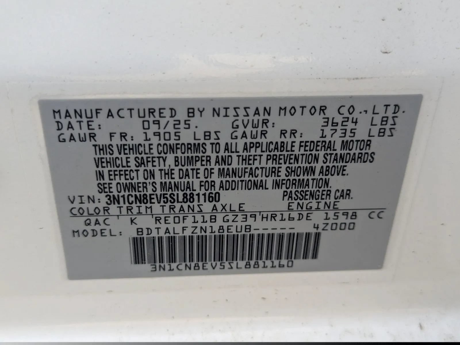 New 2025 Nissan Versa SV w/ Trunk Package FWD image 23