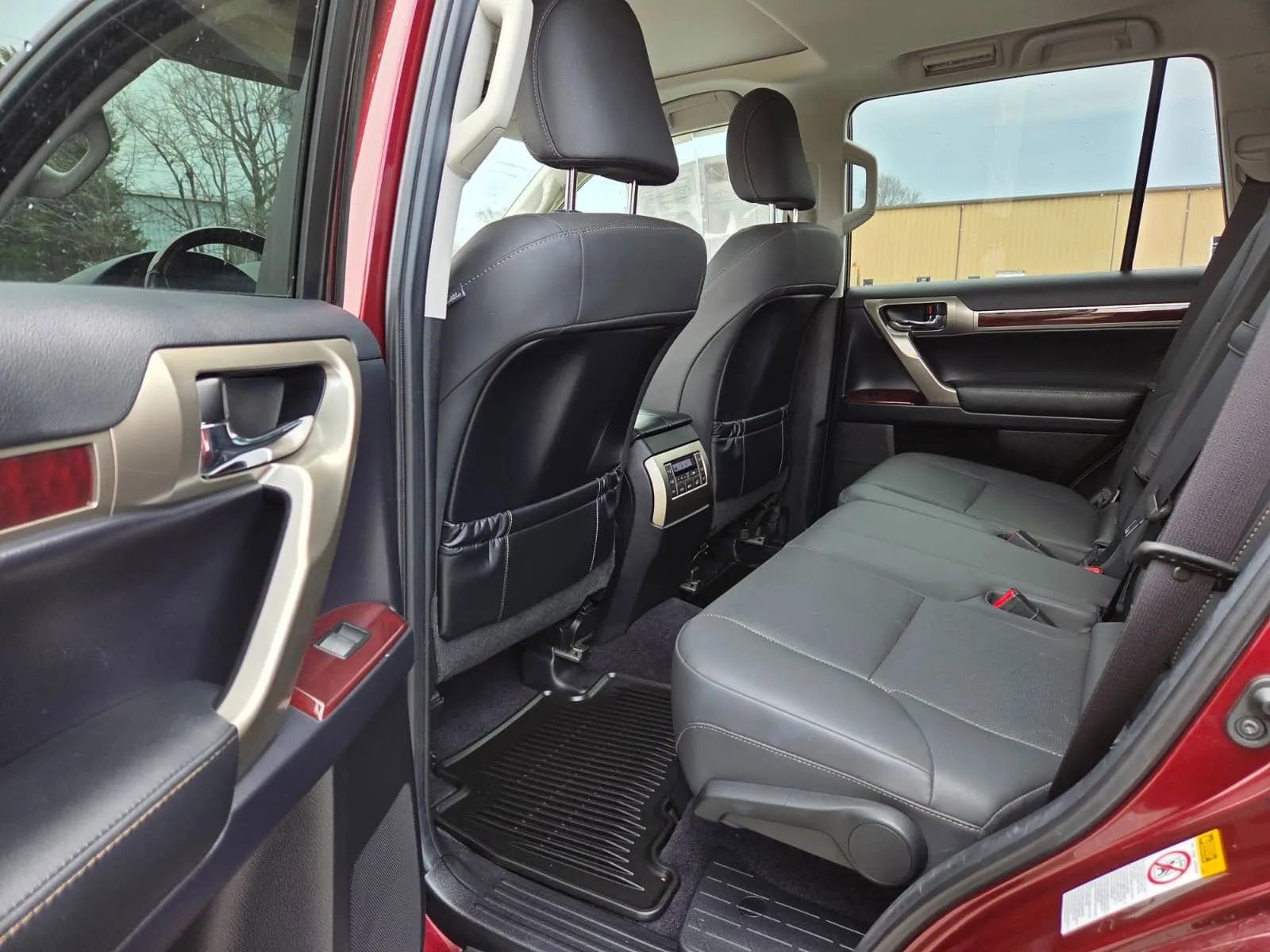 Used 2019 Lexus GX 460 Premium image 18