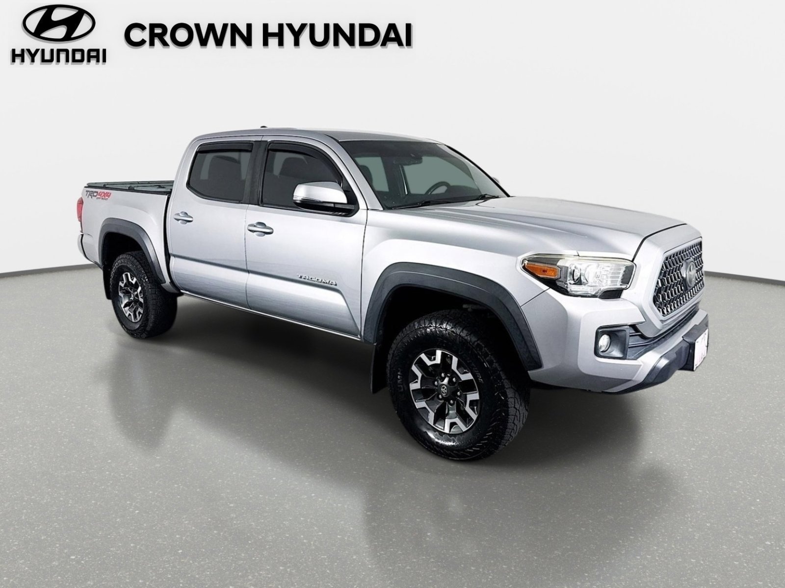 Used 2019 Toyota Tacoma TRD Off-Road w/ Technology Package AWD/4WD image 4