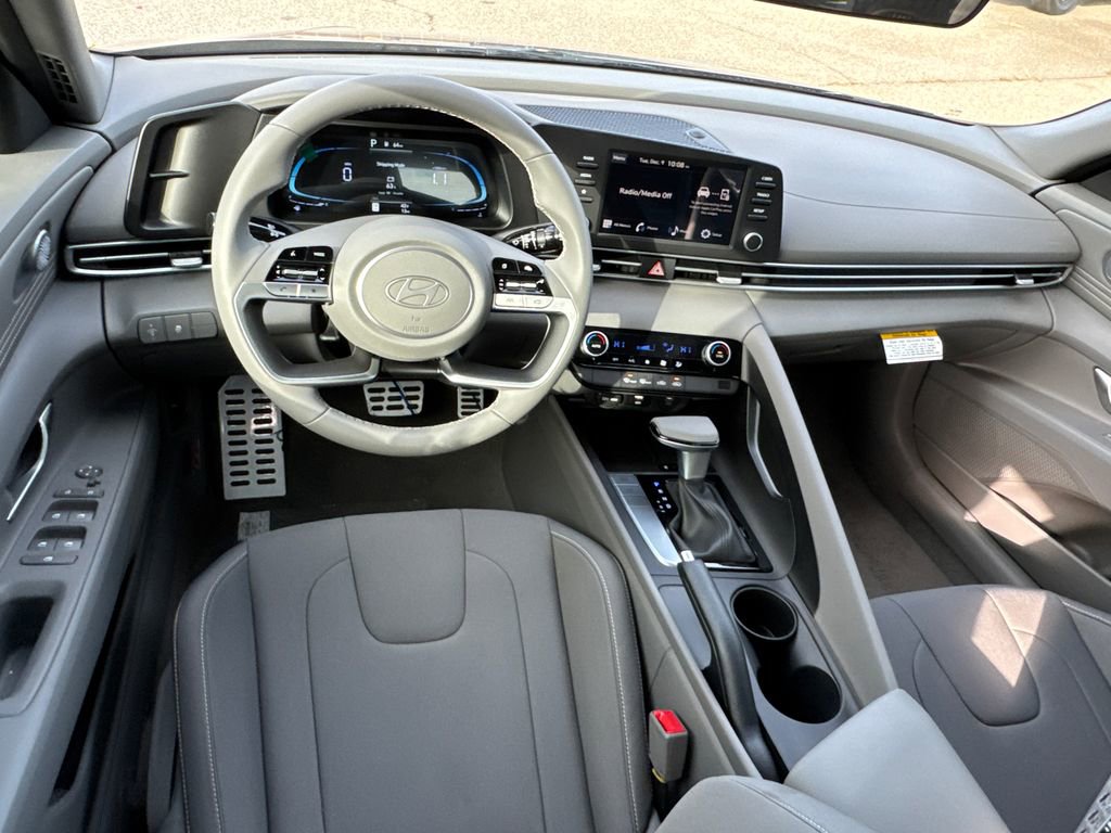 New 2026 Hyundai Elantra Sport image 13