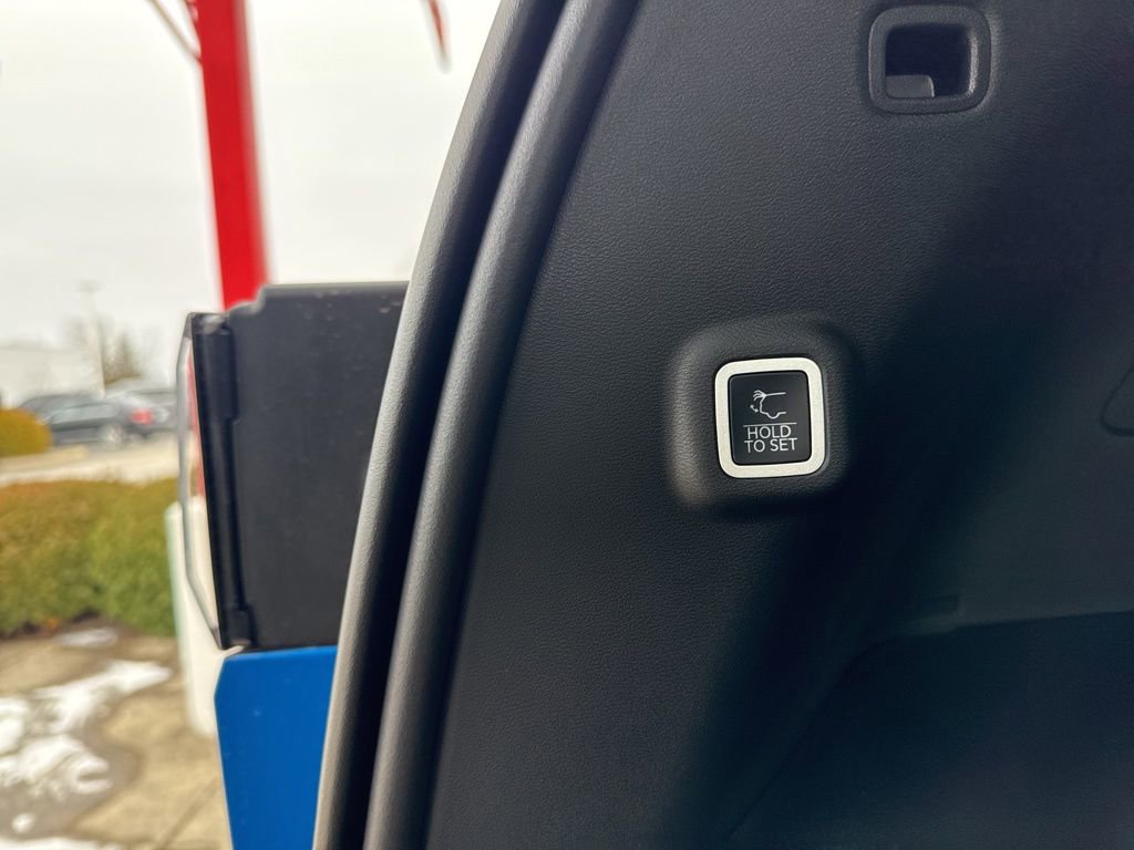 New 2026 Jeep Cherokee Overland w/ Advanced Pro Tech Group image 35