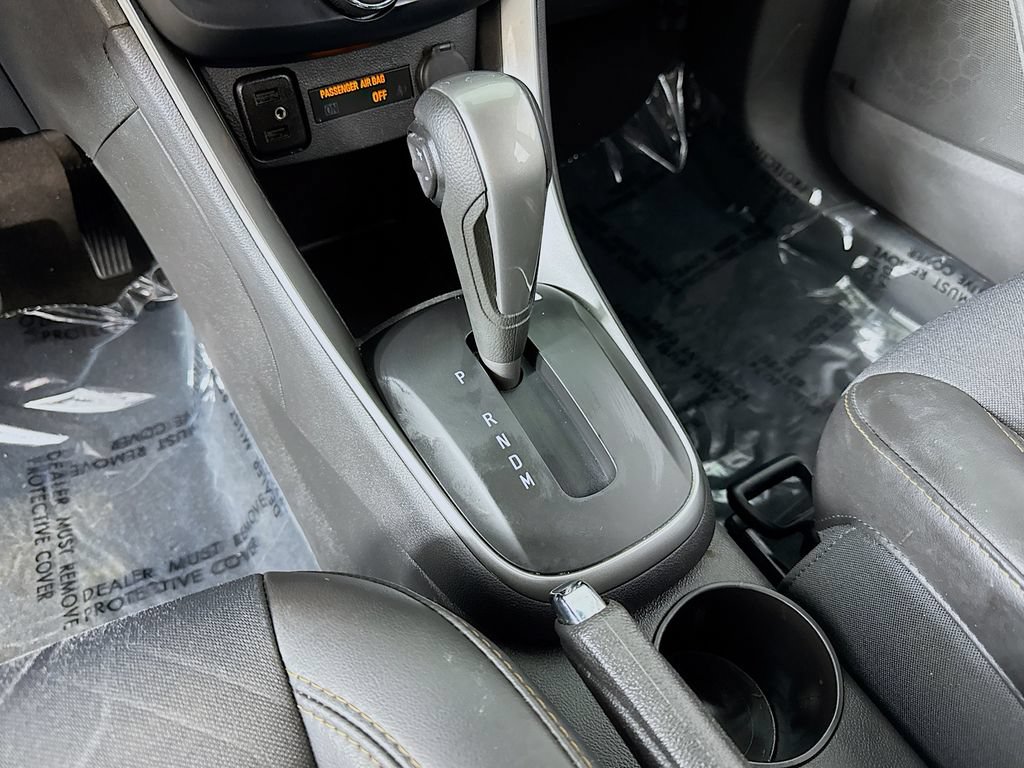 Used 2019 Chevrolet Trax LT w/ LT Convenience Package FWD image 19