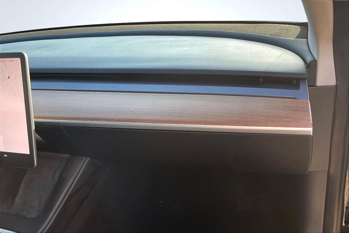 Used 2022 Tesla Model 3 Long Range AWD/4WD image 16