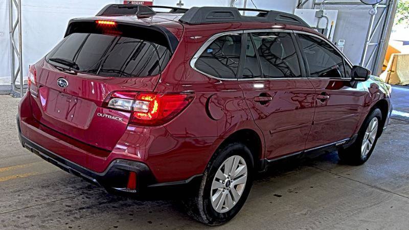 Used 2018 Subaru Outback 2.5i AWD/4WD image 6