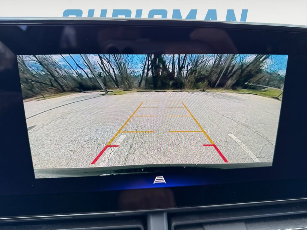 Used 2025 Chevrolet Trax RS w/ Sunroof Package image 18