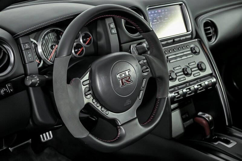 Used 2016 Nissan GT-R Black Edition AWD/4WD image 20