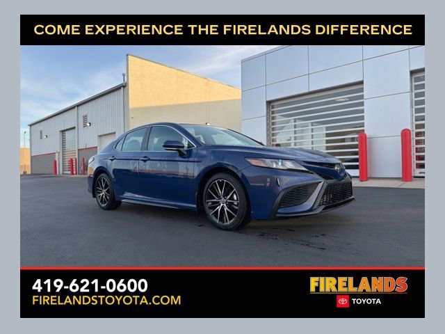 Certified 2024 Toyota Camry SE w/ Cold Weather Package image 1