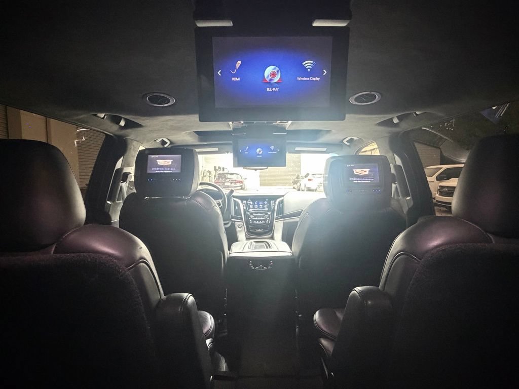 Used 2019 Cadillac Escalade ESV Platinum AWD/4WD image 9