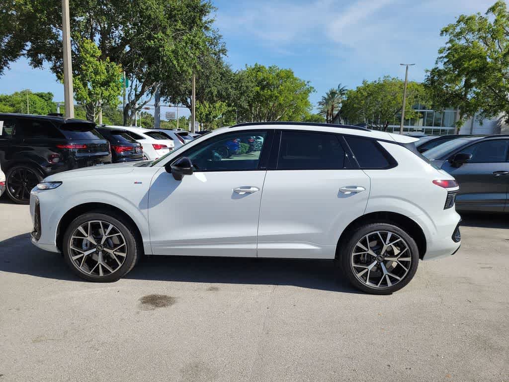 New 2026 Audi Q3 quattro 2.0T AWD/4WD image 3