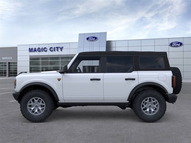 New 2025 Ford Bronco Badlands AWD/4WD image 3