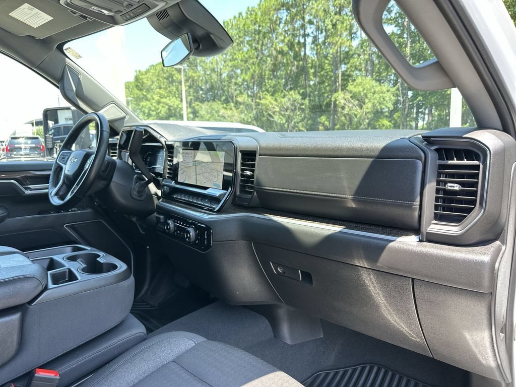 Used 2025 Chevrolet Silverado 2500 LT w/ Convenience Package AWD/4WD image 28