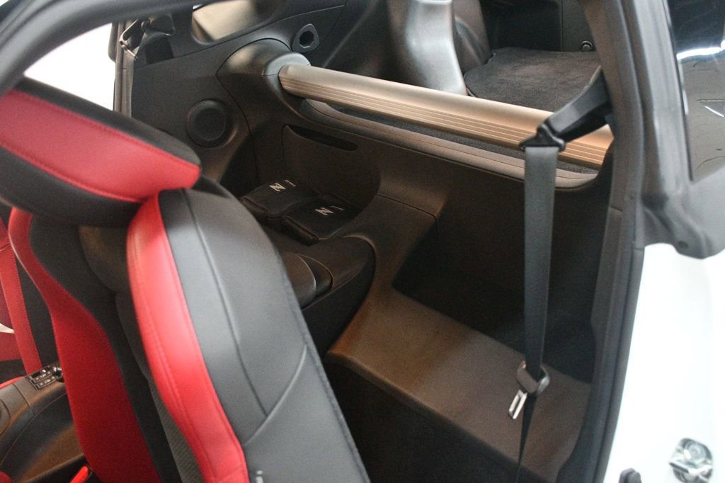 Used 2024 Nissan Z Performance w/ Floor Mat Package image 31