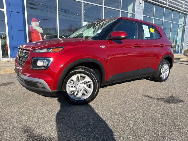 Used 2026 Hyundai Venue SE image 1