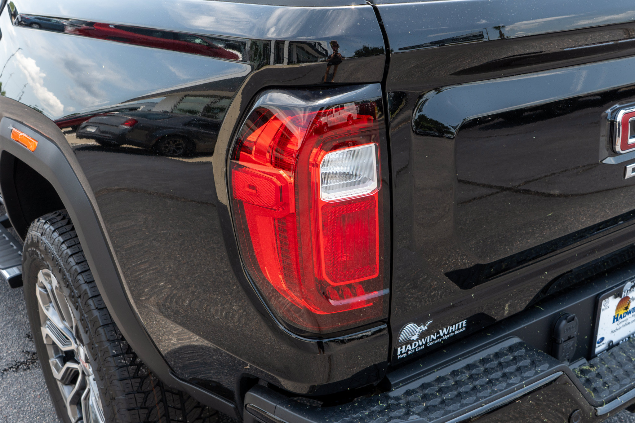 New 2026 GMC Canyon Denali AWD/4WD image 10
