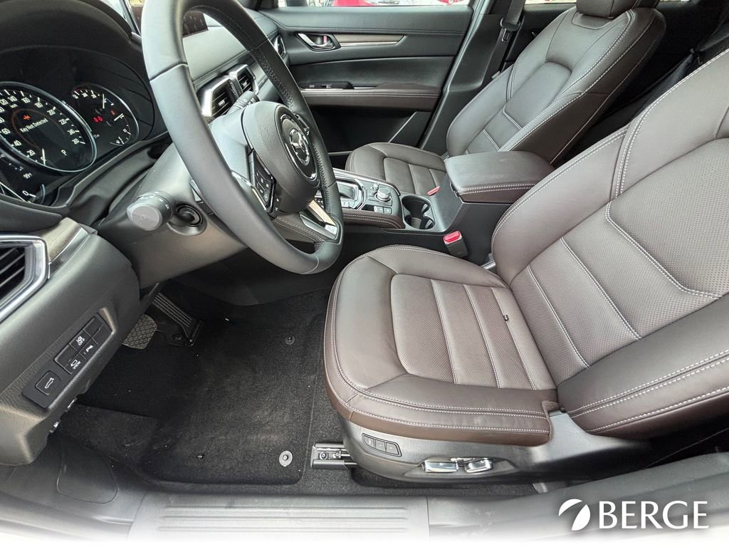 New 2025 MAZDA CX-5 Signature image 17
