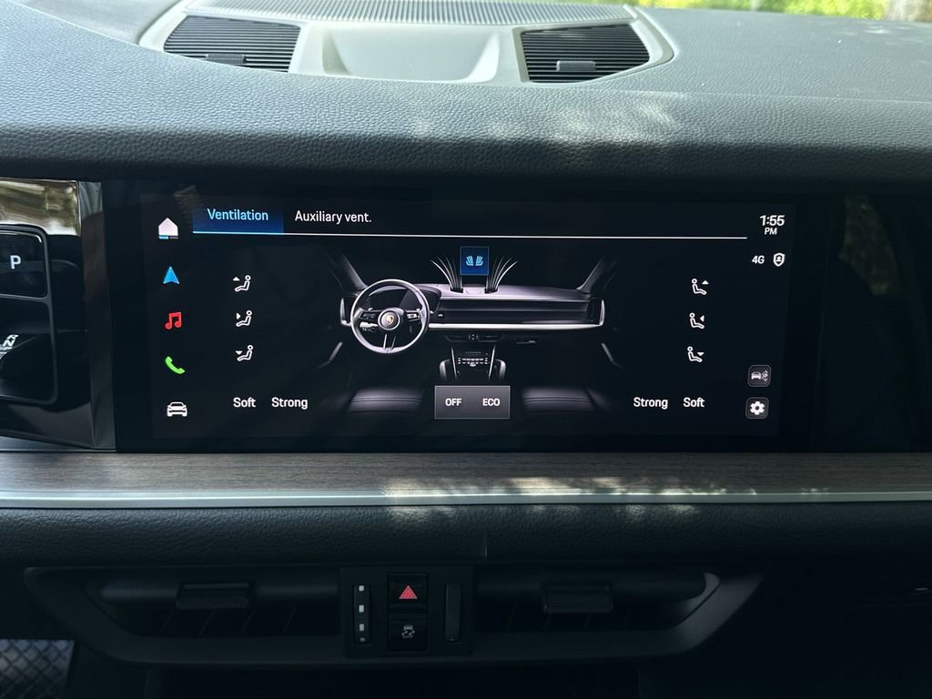 Certified 2025 Porsche Cayenne image 14