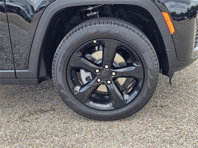 New 2026 Jeep Grand Cherokee Limited w/ Limited Altitude Package RWD image 14