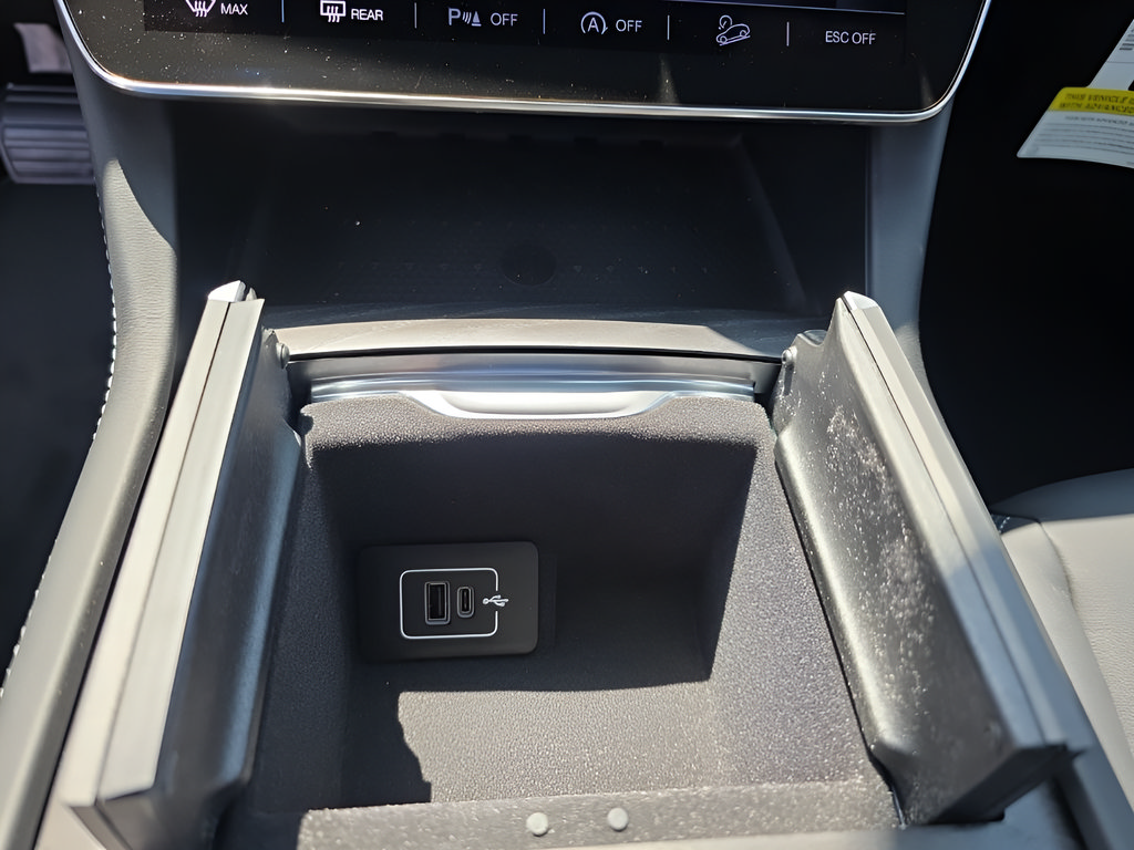 New 2025 Maserati Grecale Modena AWD/4WD image 28