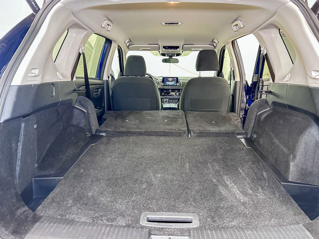 Used 2024 Nissan Rogue SV image 20