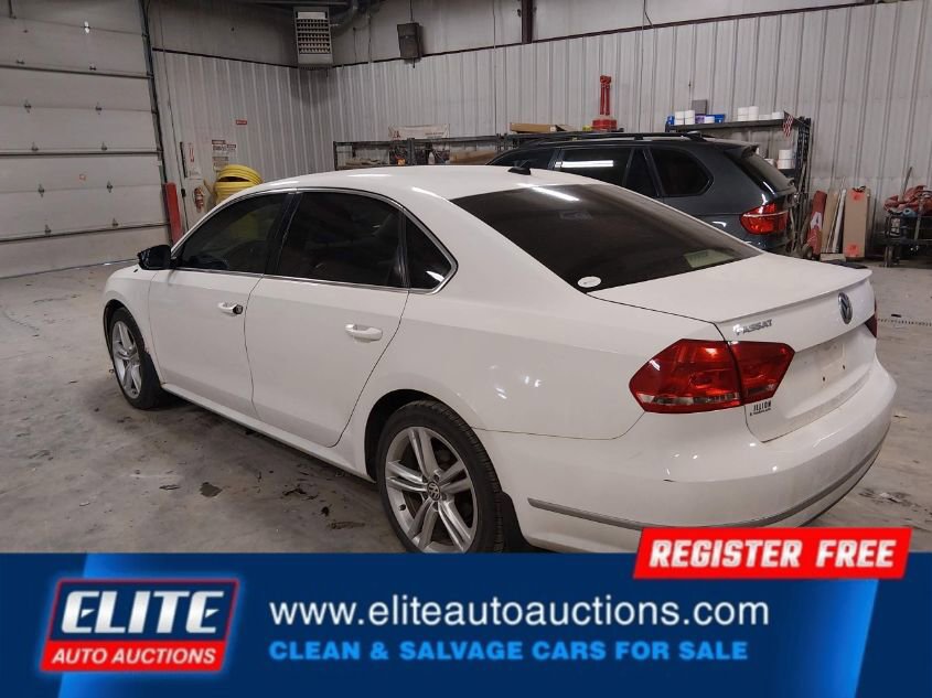 Used 2013 Volkswagen Passat 3.6 SEL Premium image 6