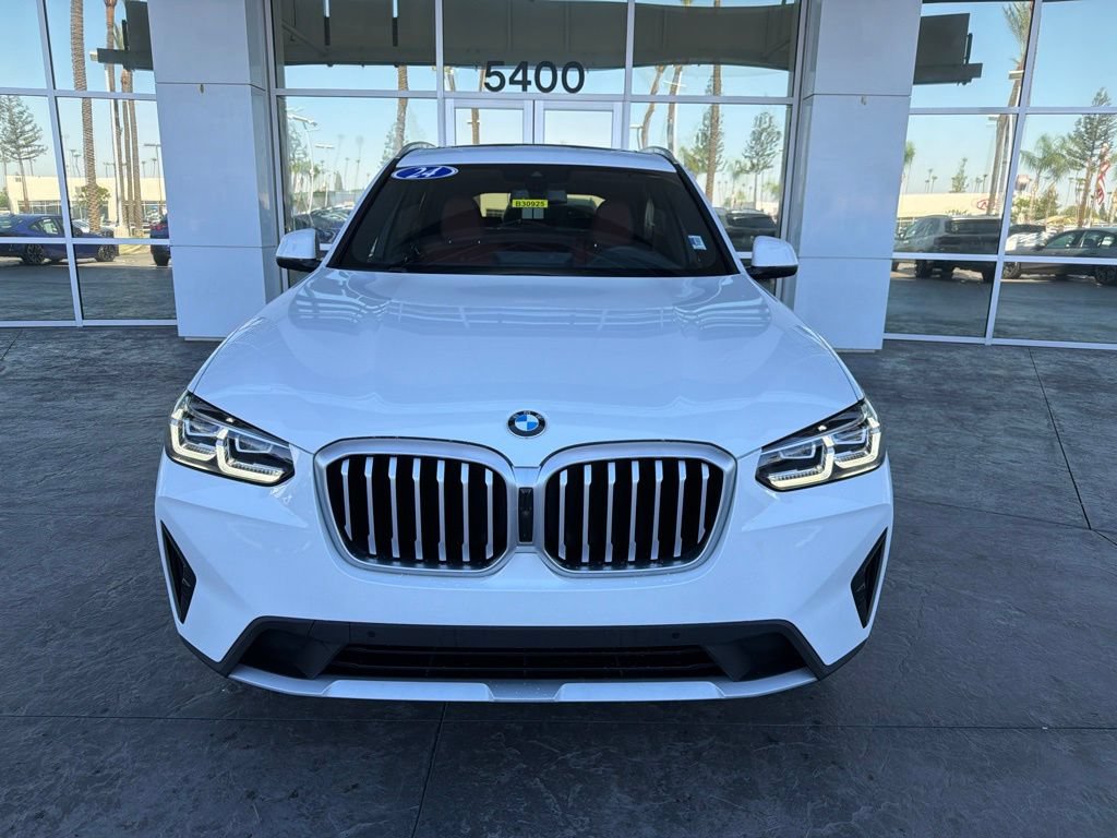Used 2024 BMW X3 sDrive30i w/ Premium Package w/ZPA RWD image 2