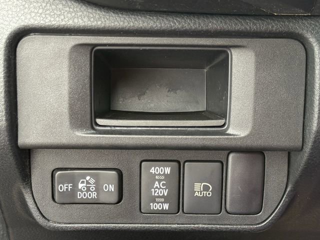 Used 2019 Toyota Tacoma TRD Sport w/ Technology Package image 25