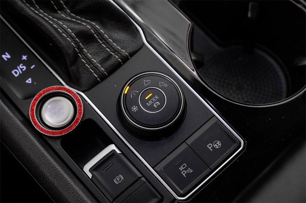 Used 2021 Volkswagen Atlas SEL Premium image 30