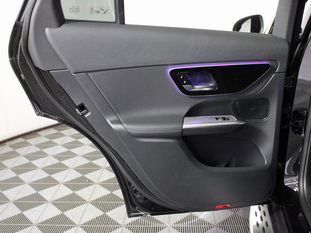 Certified 2025 Mercedes-Benz GLC 300 4MATIC image 25