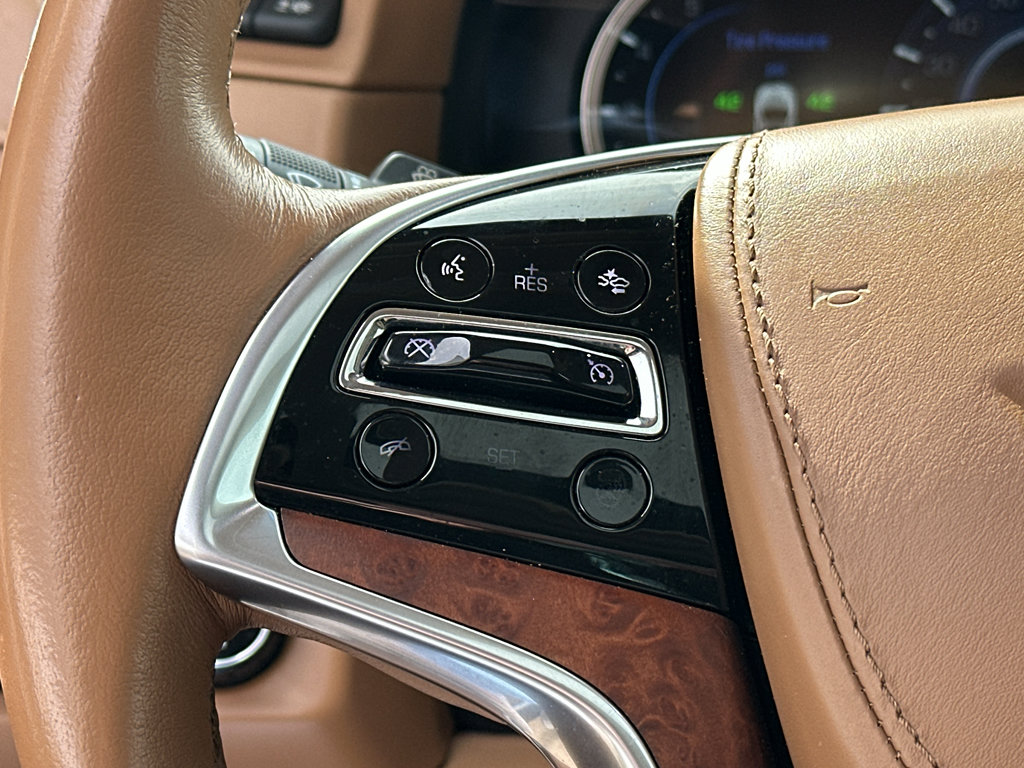 Used 2016 Cadillac Escalade Platinum image 16