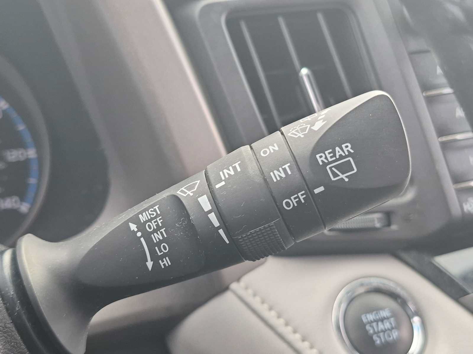 Used 2018 Toyota RAV4 XLE w/ Plus Extra Value Package FWD image 25