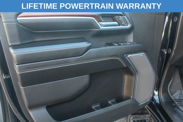 Used 2024 GMC Sierra 3500 Denali w/ Denali Reserve Package image 18