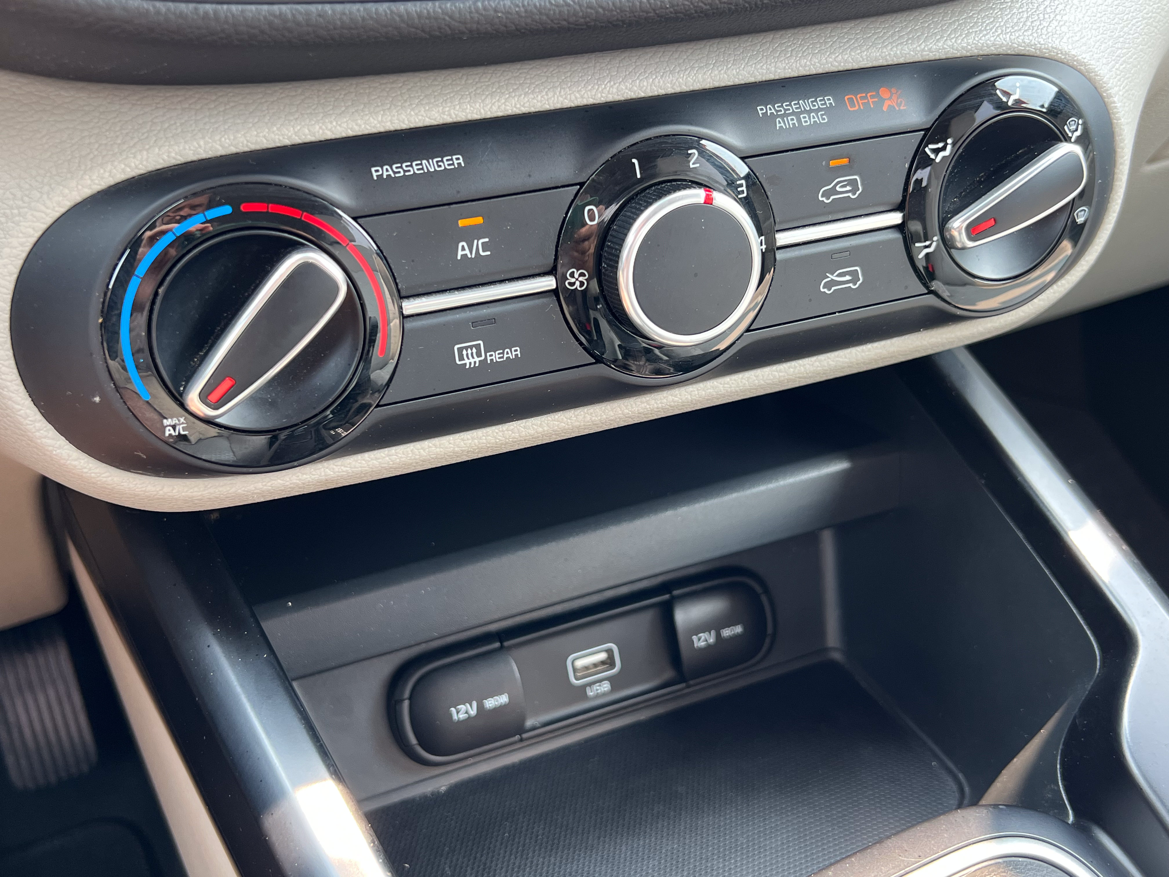 Used 2022 Kia Soul LX FWD image 19