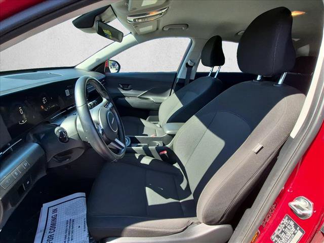 Used 2025 Hyundai Kona SEL FWD image 16