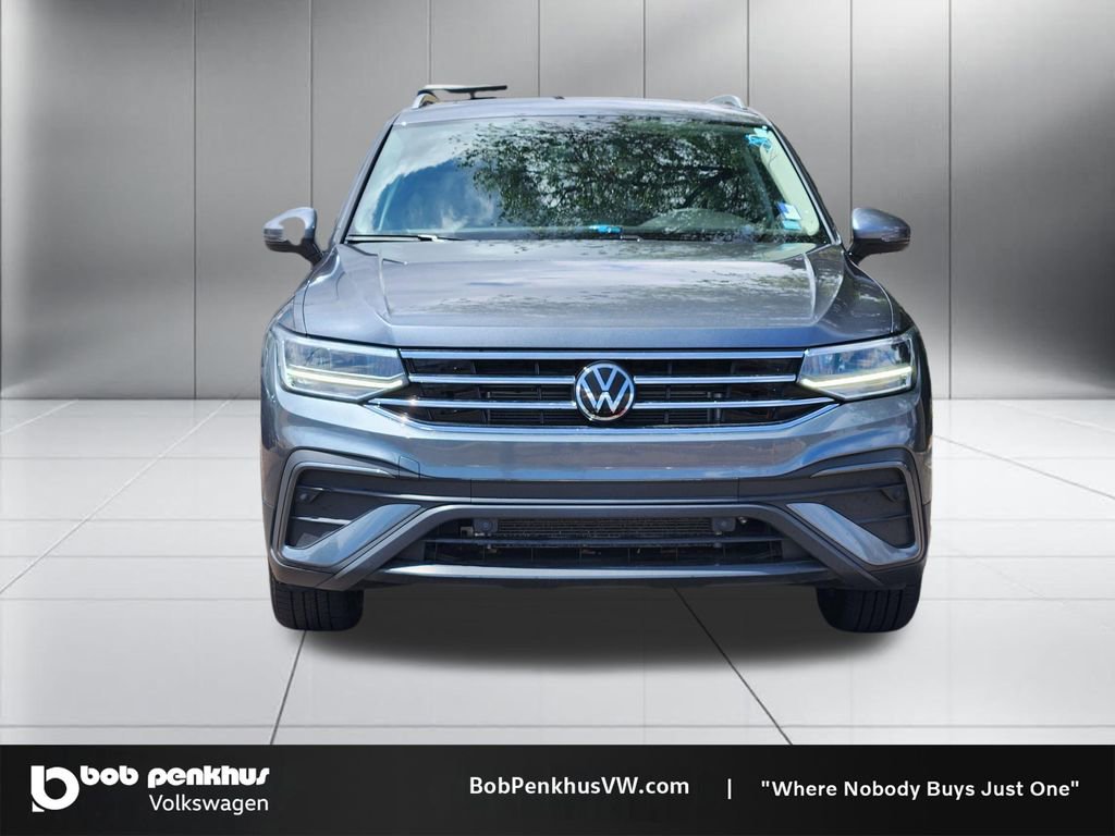 Used 2024 Volkswagen Tiguan SE AWD/4WD image 22