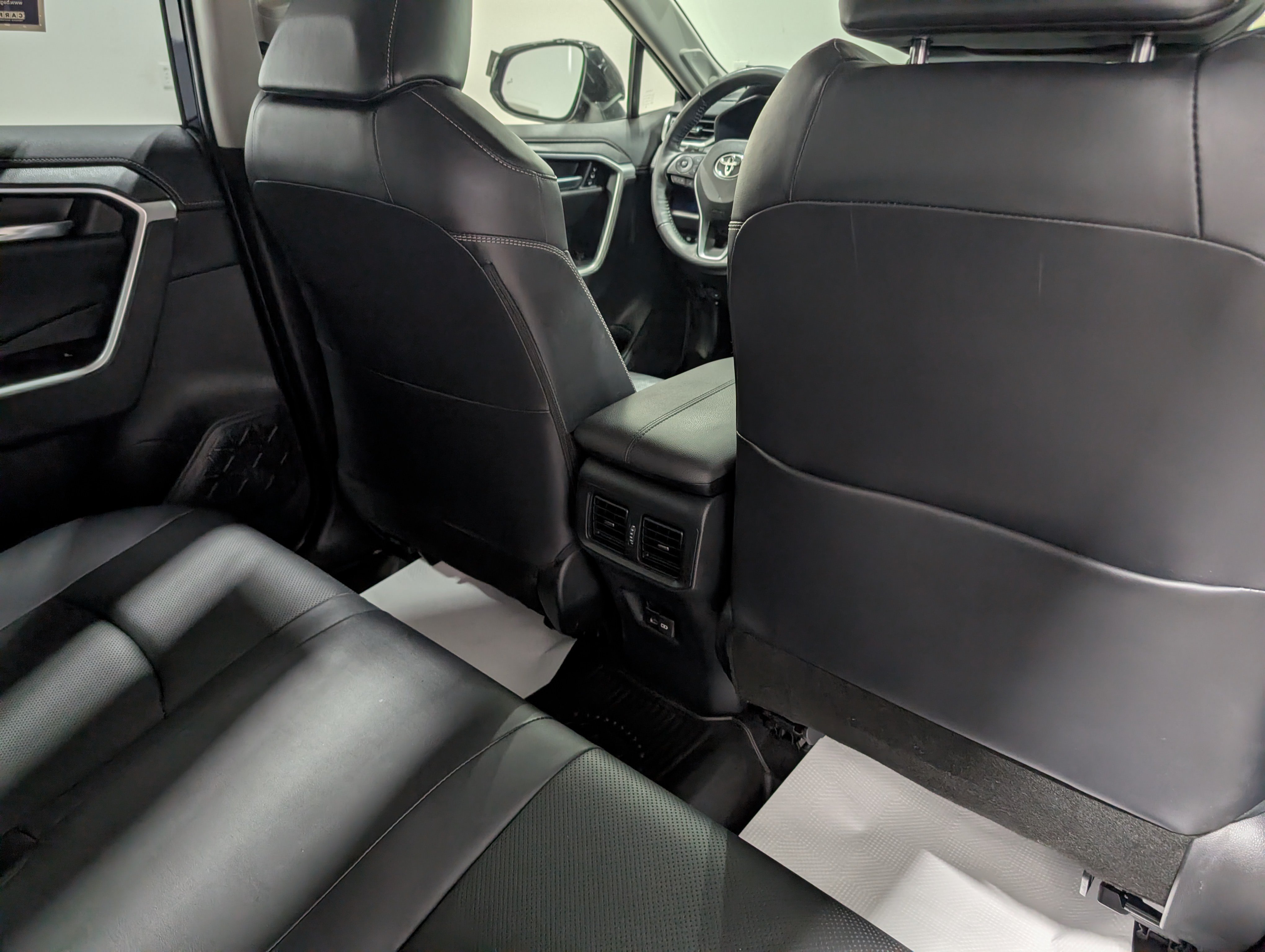 Used 2023 Toyota RAV4 Limited AWD/4WD image 16