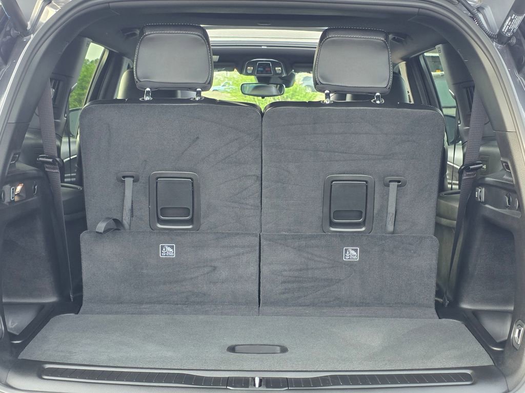 Used 2024 Jeep Grand Cherokee L Limited w/ Black Appearance Package image 37