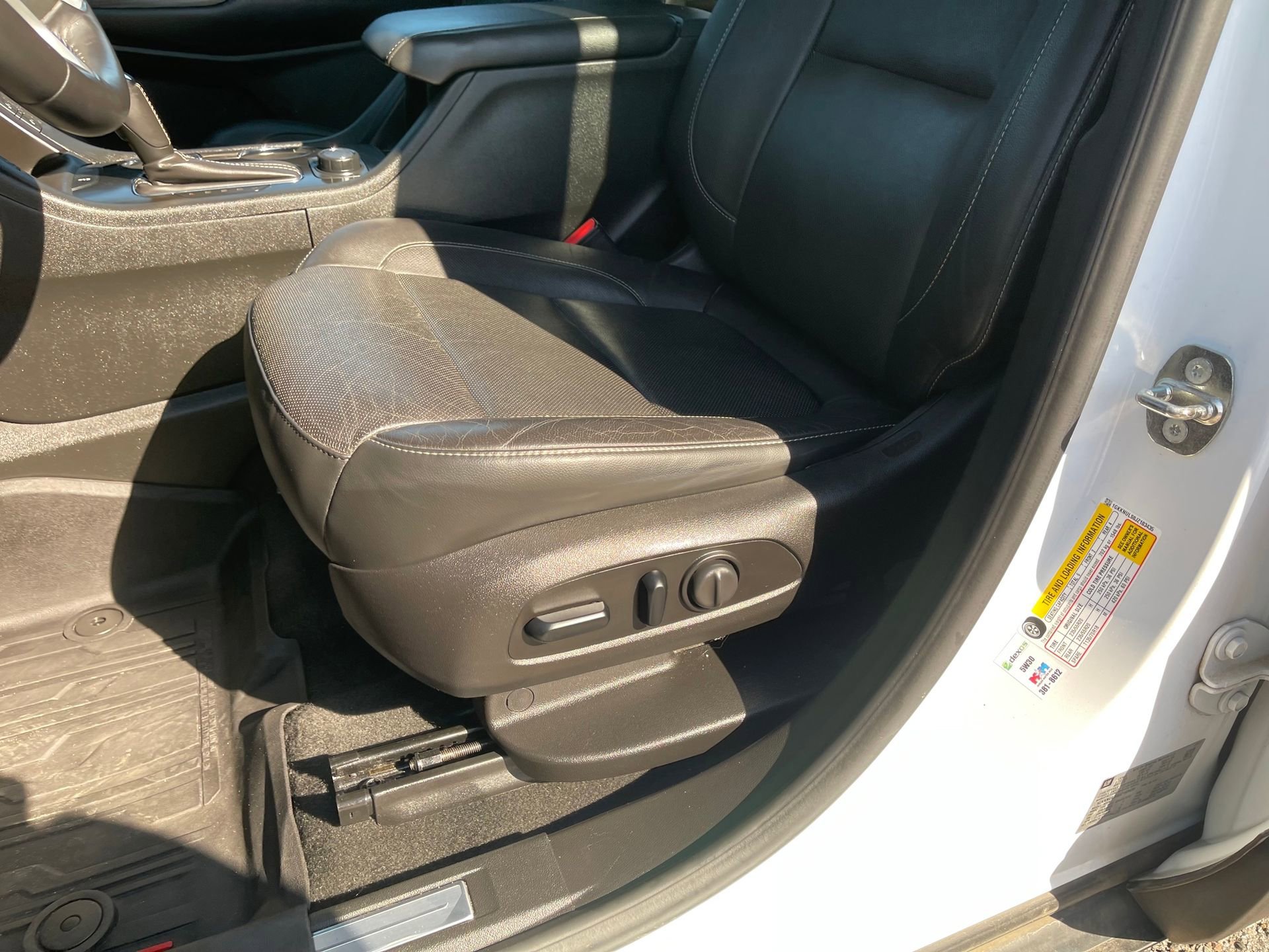 Used 2018 GMC Acadia SLT image 14