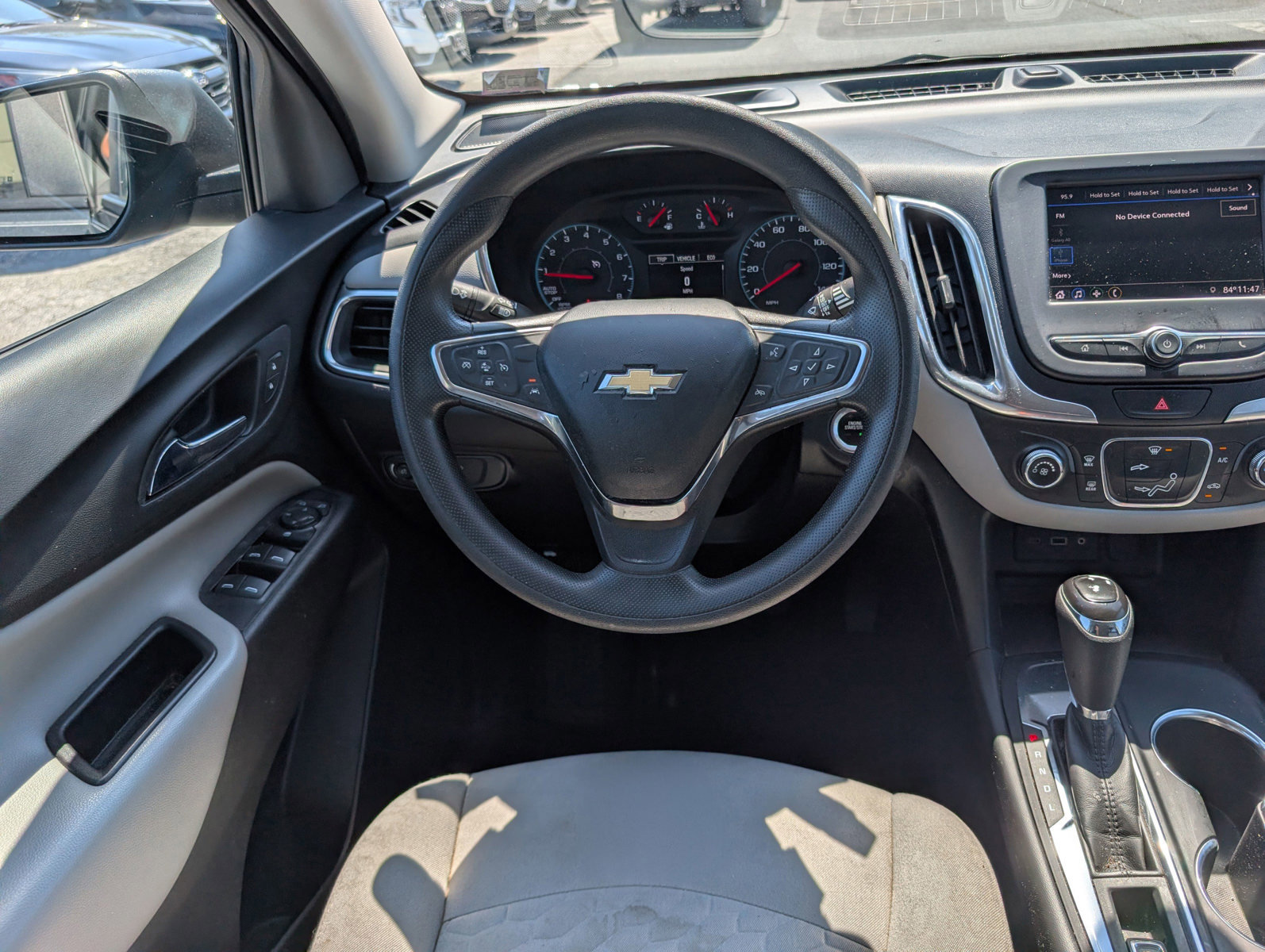 Used 2021 Chevrolet Equinox LS w/ LS Convenience Package FWD image 16